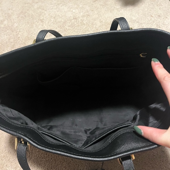 Michael Kors Tote in Black with Charm - Picture 10 of 16